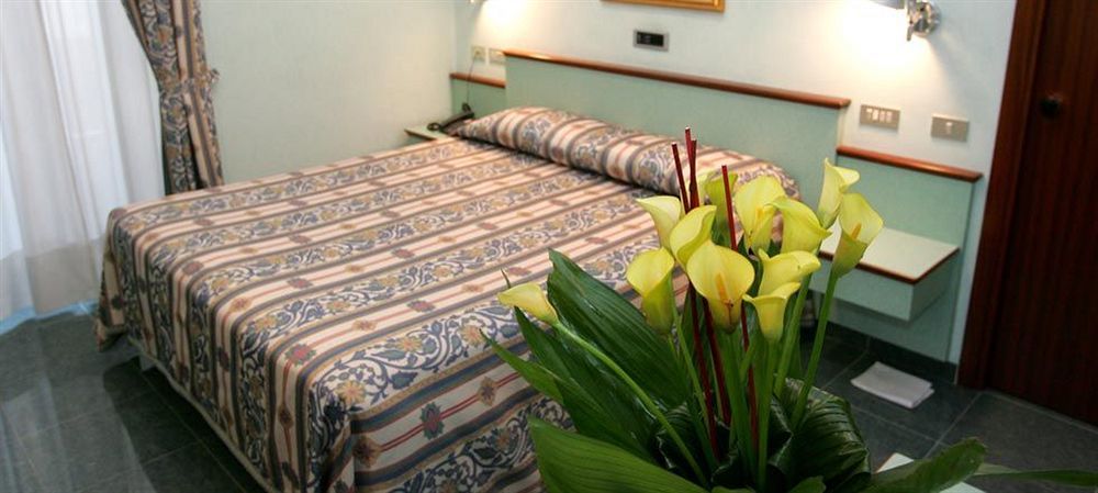 Le Petit Hotel Torino Eksteriør billede